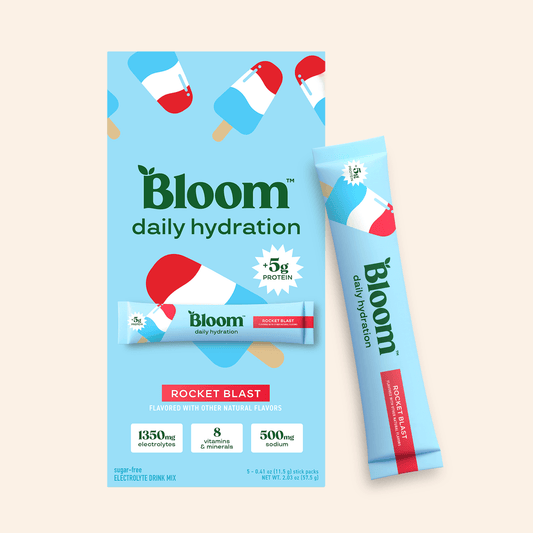 daily-hydration-sticks-x9 dailyhydration_RB_01_c604357d-be9c-44ab-8488-b4511e618f3b.png